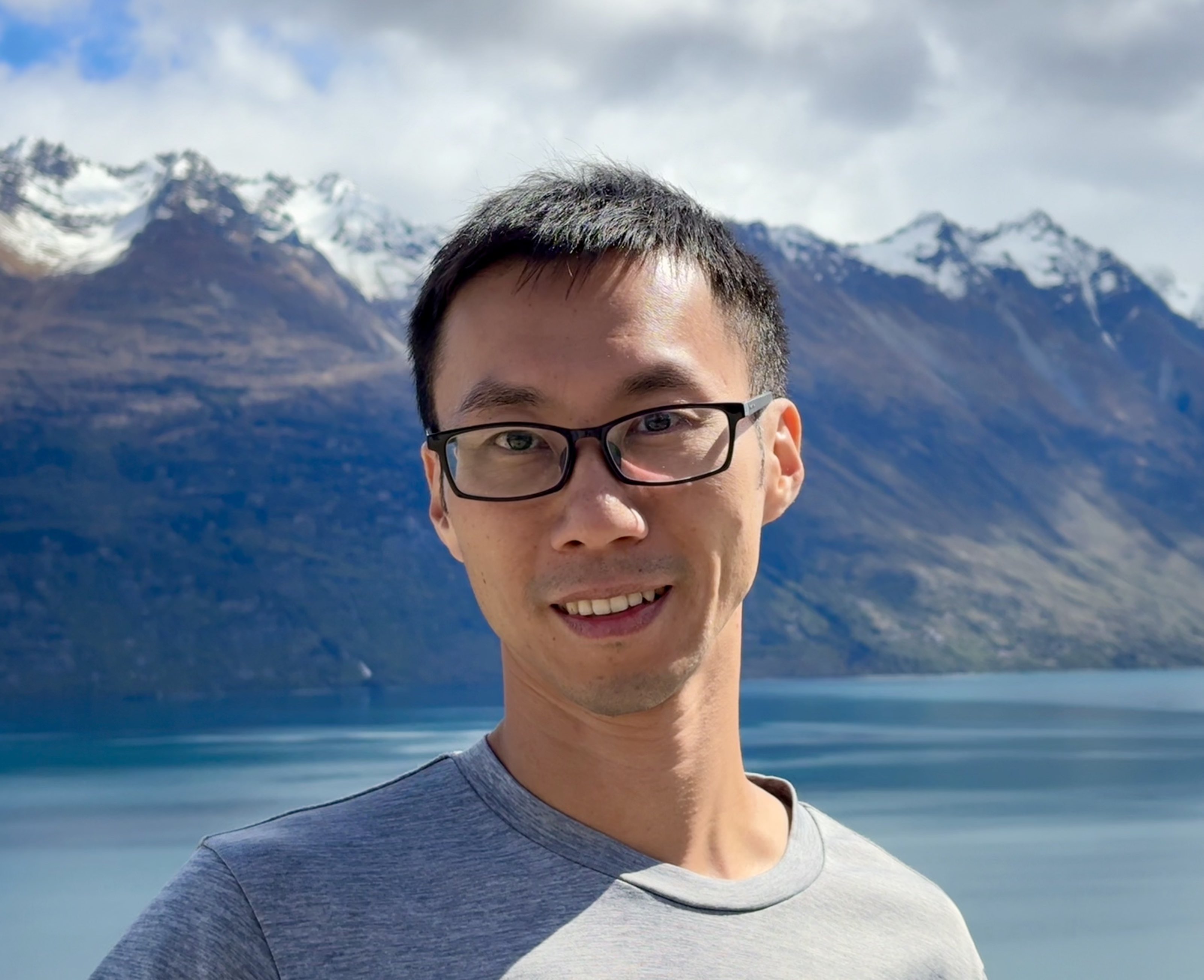 Zhiwei Xiao